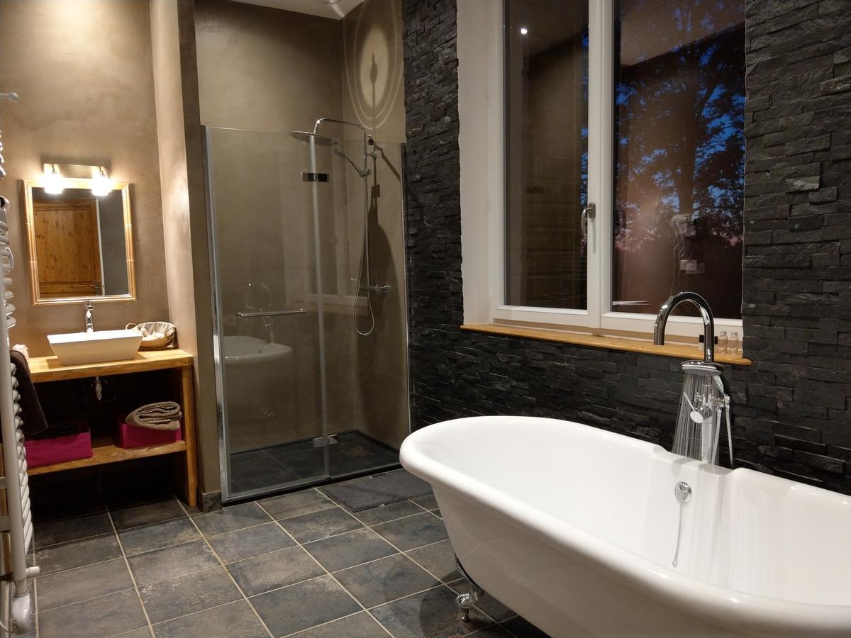 Les Chambres D'Hotes De La Frissonnette Auzelles 외부 사진