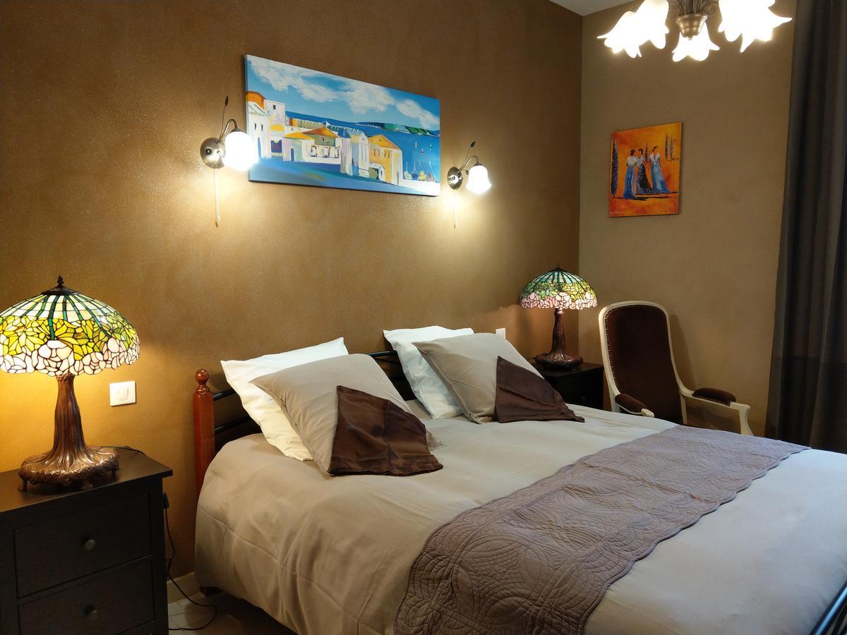Les Chambres D'Hotes De La Frissonnette Auzelles 외부 사진