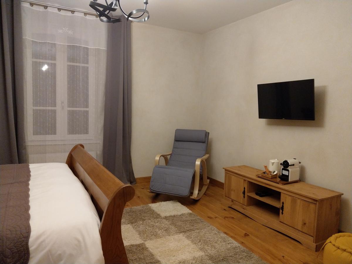 Les Chambres D'Hotes De La Frissonnette Auzelles 외부 사진